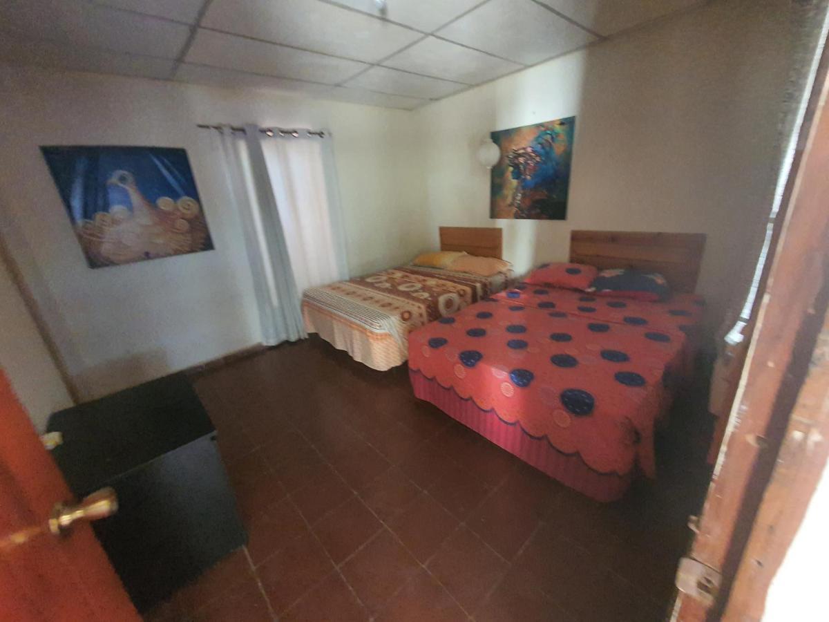 Hostal Club Mochilero La Libertad Εξωτερικό φωτογραφία
